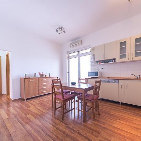 פודגוריצה Apartment Kruna Center מראה חיצוני תמונה