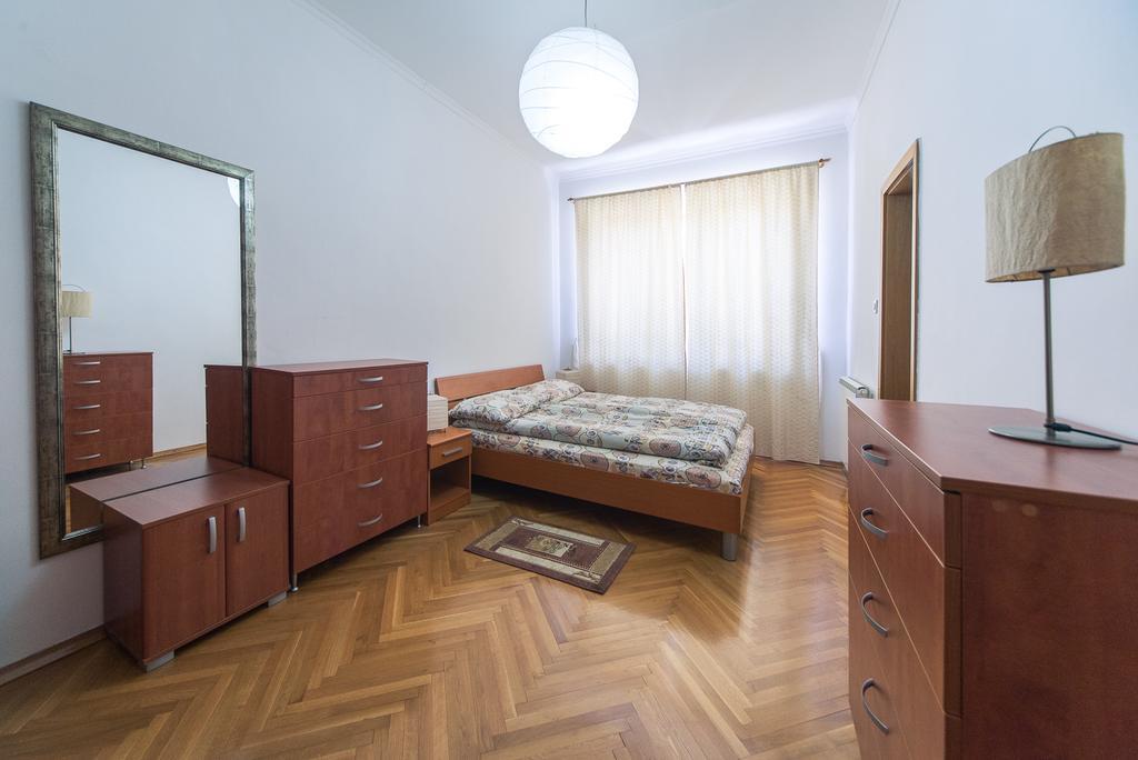 פודגוריצה Apartment Kruna Center מראה חיצוני תמונה